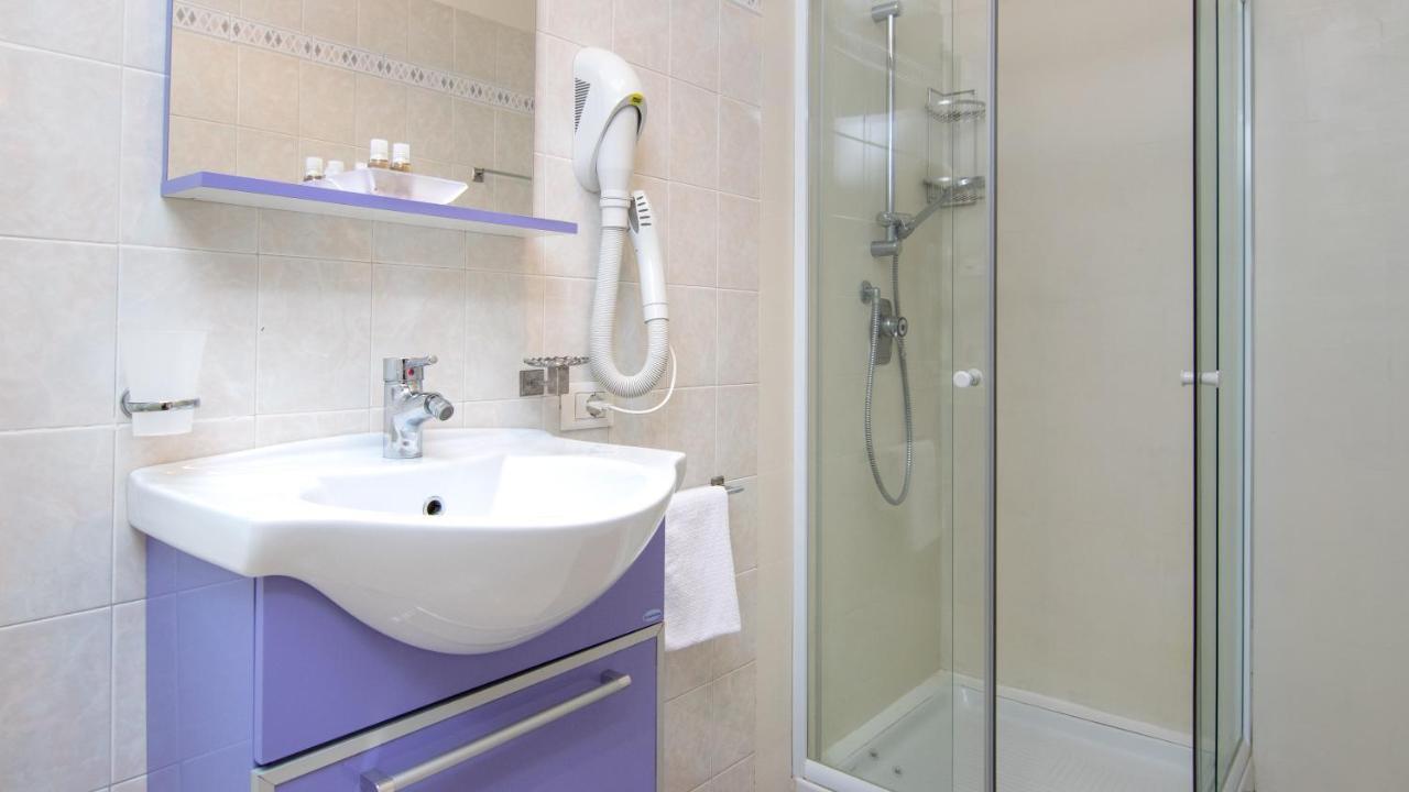 Acqua Verde Appartamenti Пескиера дел Гарда Екстериор снимка