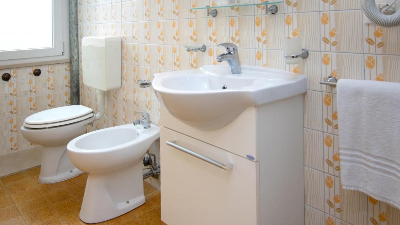 Acqua Verde Appartamenti Пескиера дел Гарда Екстериор снимка